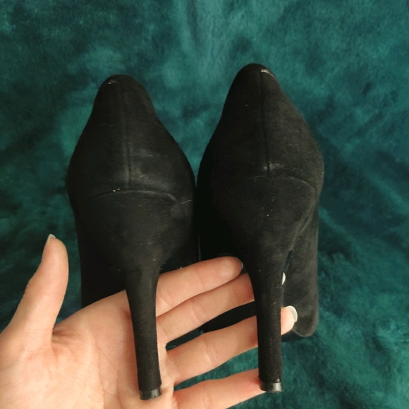 Nine West Black Suede Pumps - Picture 10 of 12
